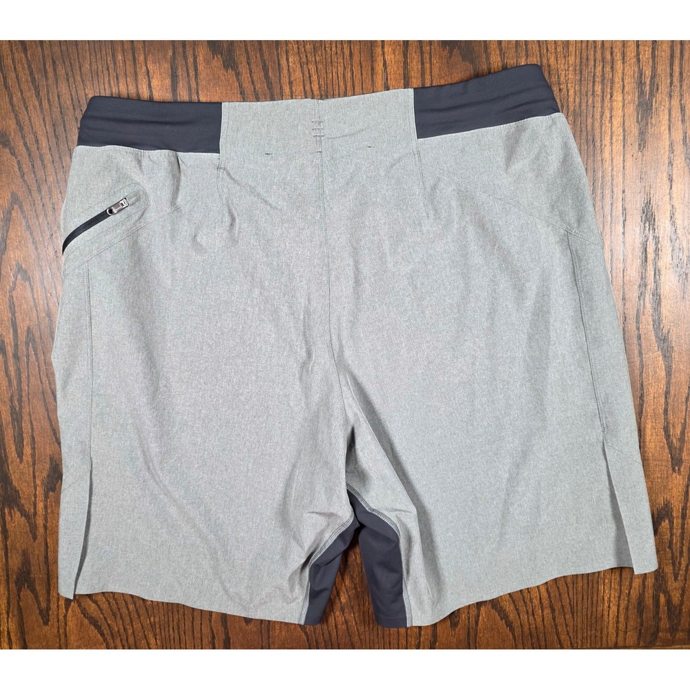 Lululemon T.H.E. Shorts Mens XL Gray Black Linerless 9 Inseam Training Gym - Picture 2 of 6